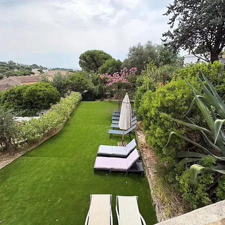 Calme Verdure Proche Et Commerces